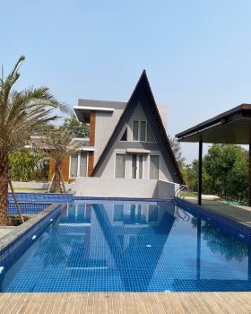 Villa in Mulshi for Rent | Recline Holidays Stay